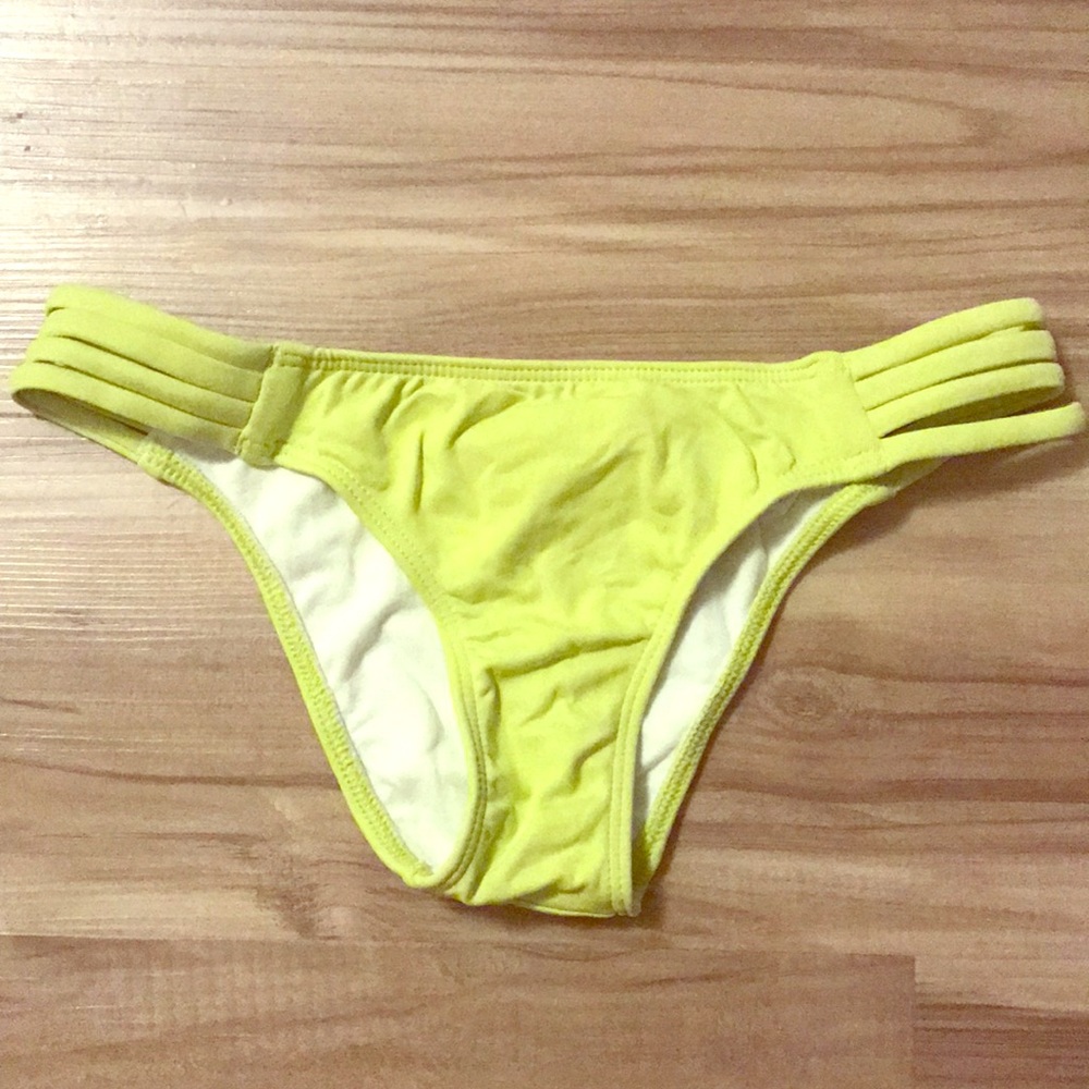 Strap side bottoms